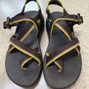 Vibram women’s size 8